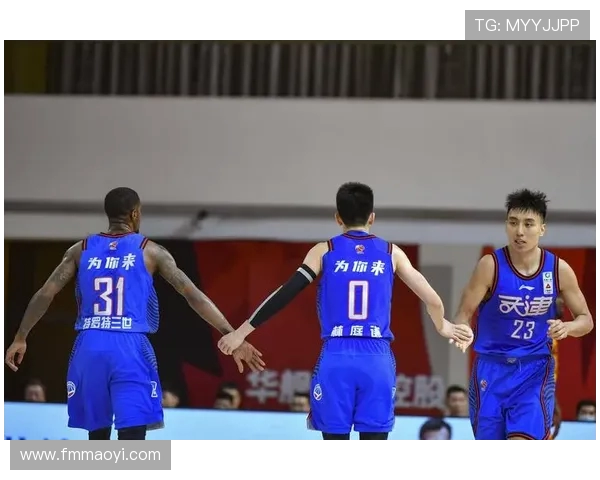 CBA足球员丁彦航:丁彦航在CBA篮球与足球领域的表现 CBA足球员丁彦航:丁彦航在CBA篮球与足球领域的表现