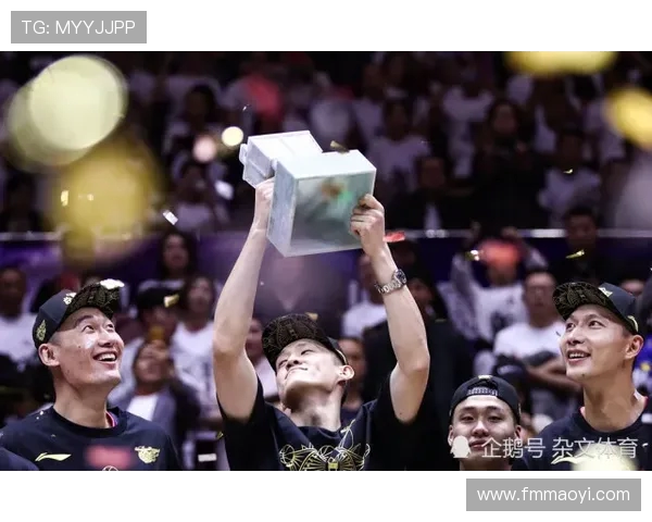 篮球运动员“短时间内多决策切换能力”是否成为现代后卫标准